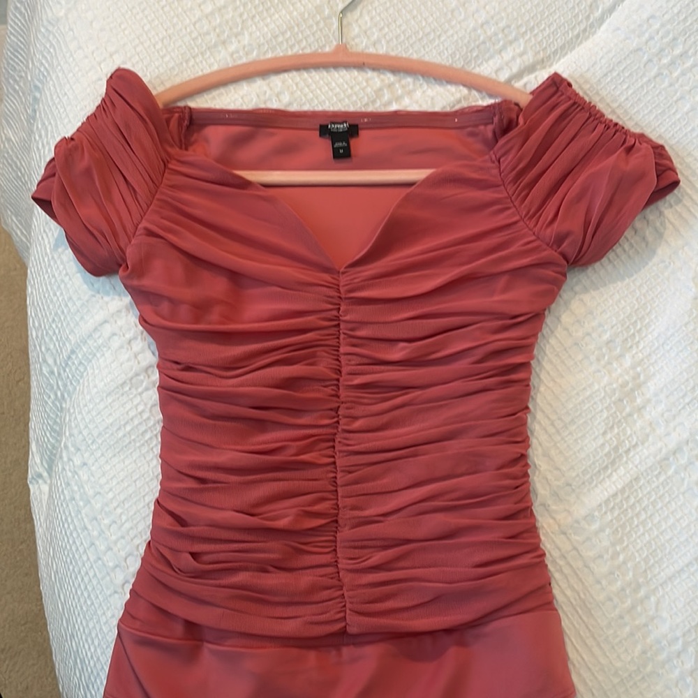 New Express, Ruched bodysuit - Picture 3 of 8
